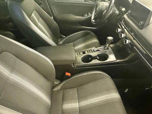 Used 2023 Honda Civic Sport image 9