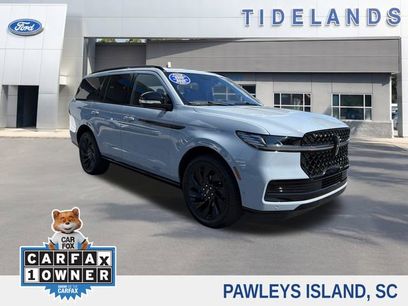 Used 2025 Lincoln Navigator Reserve w/ Jet Appearance Package