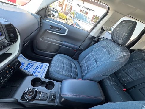 Used 2024 Ford Bronco Sport Heritage w/ Heritage Convenience Package image 17