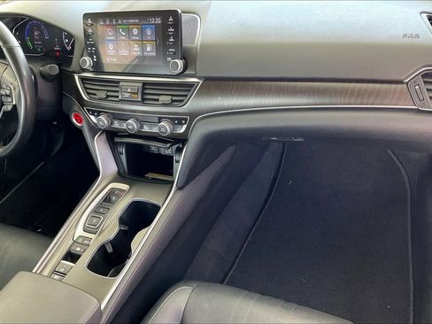 Used 2020 Honda Accord Touring image 23