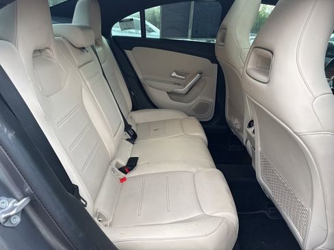 Used 2020 Mercedes-Benz CLA 250 image 7