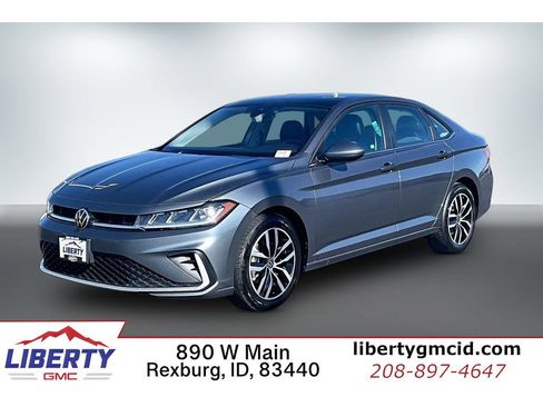 Used 2025 Volkswagen Jetta SE FWD image 1