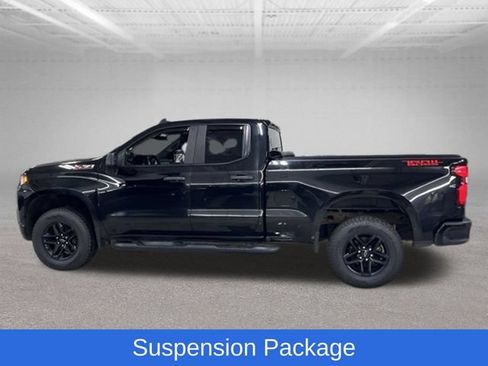 Used 2019 Chevrolet Silverado 1500 Custom Trail Boss w/ Custom Convenience Package AWD/4WD image 4
