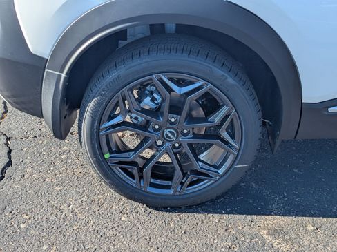 New 2025 Nissan Kicks SR image 10