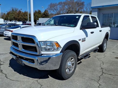 Used 2018 RAM 2500 Tradesman w/ Chrome Appearance Group image 2