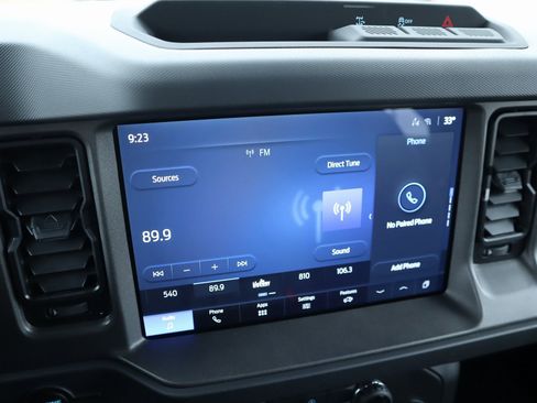 New 2025 Ford Bronco 4-Door image 5