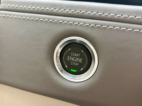 Certified 2025 Cadillac Escalade Sport Platinum AWD/4WD image 21