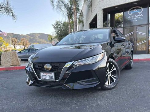 Used 2021 Nissan Sentra SV FWD image 2