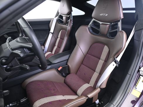 Used 2022 Porsche 911 GT3 image 26