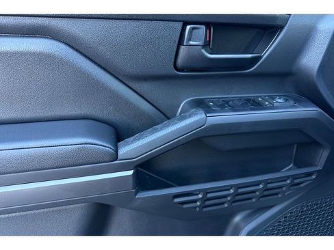 New 2026 Toyota Tacoma SR5 image 11