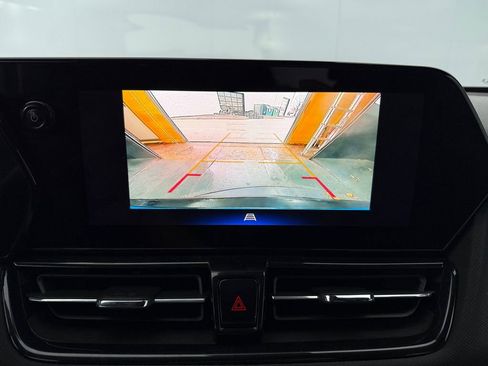 Used 2025 Chevrolet TrailBlazer RS image 18