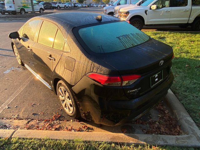 Used 2021 Toyota Corolla LE FWD image 29