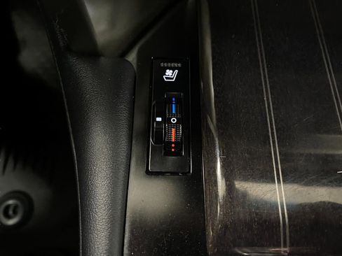 Certified 2021 Lexus GX 460 Luxury w/ Accessory Package AWD/4WD image 28