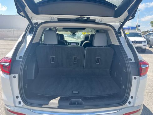 Used 2020 Buick Enclave Premium w/ Sun and Sites Package AWD/4WD image 40
