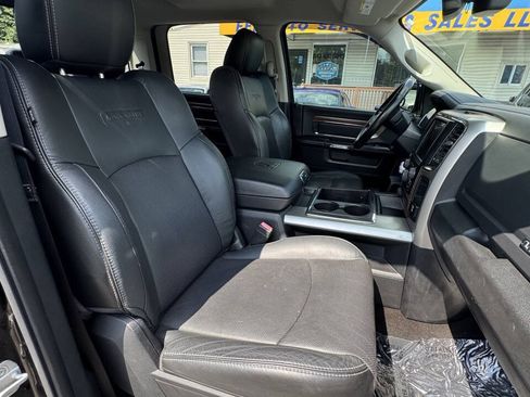 Used 2014 RAM 1500 Laramie w/ Convenience Group AWD/4WD image 19