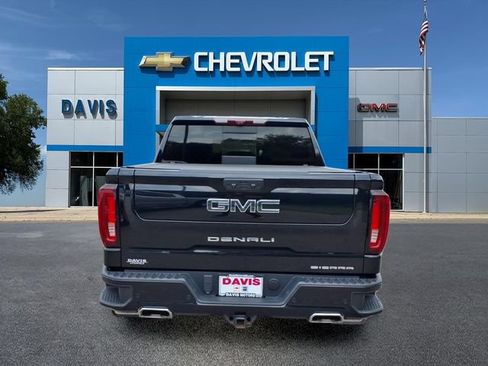 Used 2023 GMC Sierra 1500 Denali Ultimate AWD/4WD image 4
