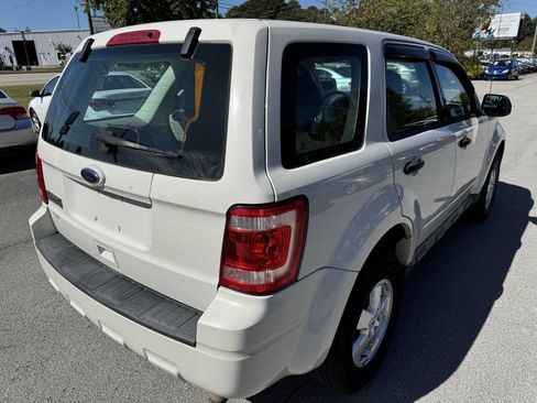 Used 2010 Ford Escape XLS image 5