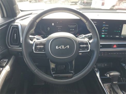 Used 2024 Kia Sorento SX Prestige image 12