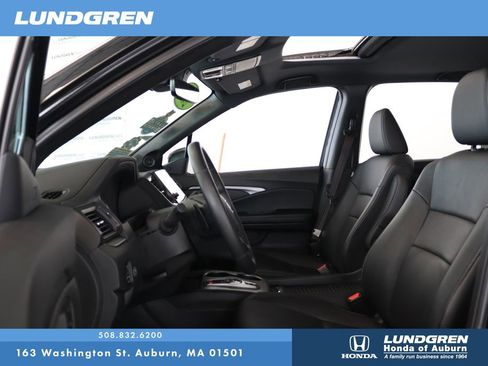 Used 2023 Honda Passport EX-L image 11