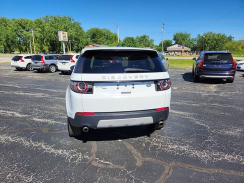 Used 2017 Land Rover Discovery Sport HSE AWD/4WD image 4
