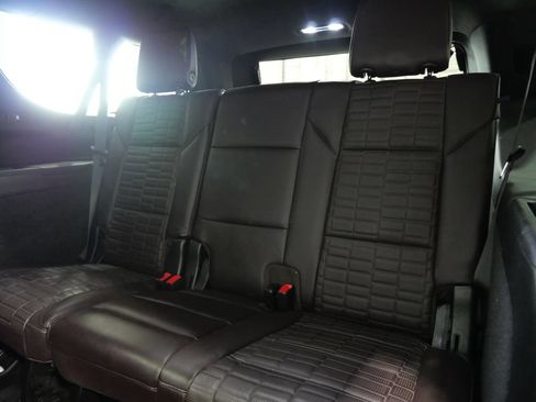 Used 2023 Cadillac Escalade ESV Premium Luxury Platinum AWD/4WD image 26