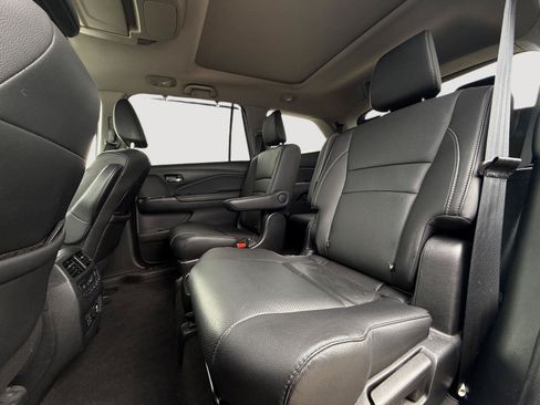 Certified 2022 Honda Pilot Elite image 30