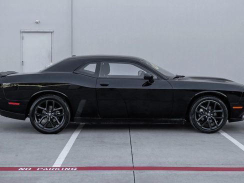 Used 2022 Dodge Challenger SXT w/ Blacktop Package RWD image 10