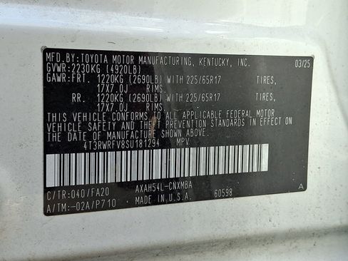 Used 2025 Toyota RAV4 XLE AWD/4WD image 26