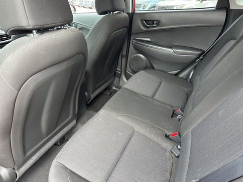 Used 2022 Hyundai Kona SEL image 13
