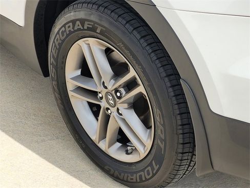 Used 2018 Hyundai Santa Fe Sport w/ 2.4L Value Package 02 image 7