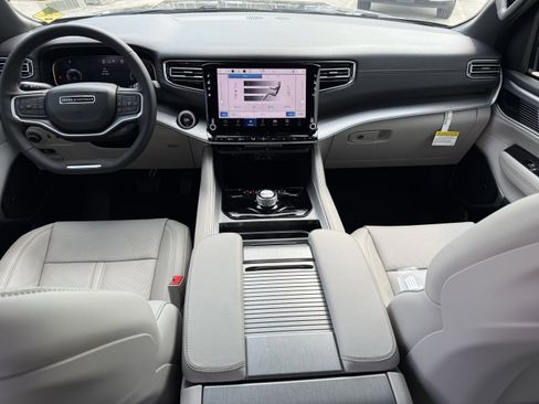 New 2026 Jeep Grand Wagoneer L 2WD w/ Premium Group I image 10