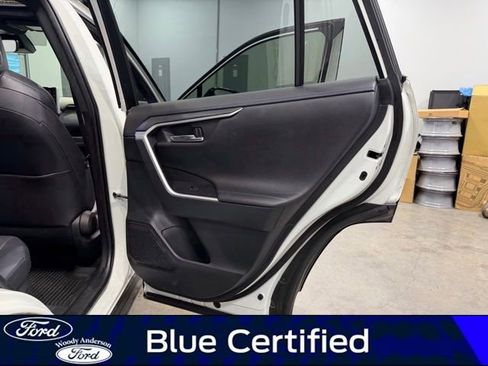 Used 2022 Toyota RAV4 XSE AWD/4WD image 26