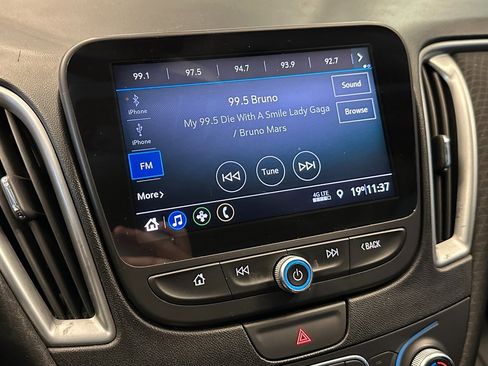 Used 2019 Chevrolet Malibu LS image 13