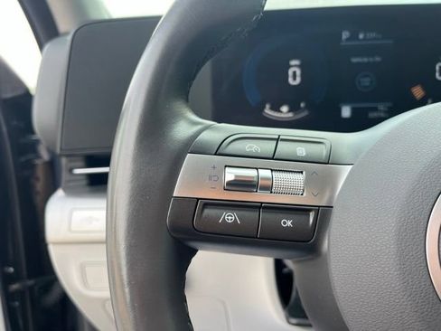 Used 2025 Hyundai Kona SEL AWD/4WD image 18