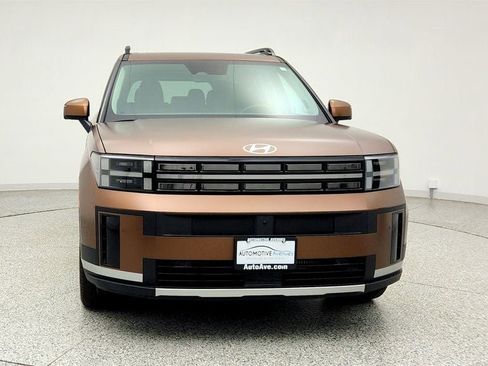 Used 2024 Hyundai Santa Fe Limited AWD/4WD image 2