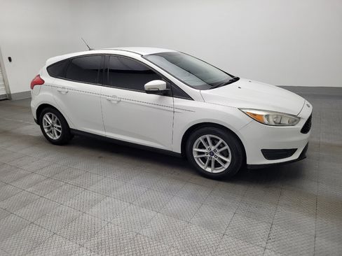 Used 2017 Ford Focus SE image 11