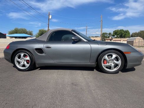 Used 2002 Porsche Boxster S RWD image 9