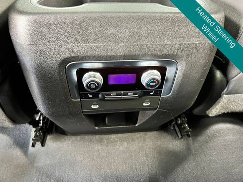 Used 2023 GMC Yukon AT4 AWD/4WD image 25