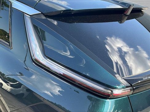 Used 2024 Cadillac Lyriq Tech RWD image 22