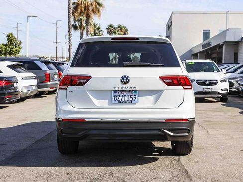 Used 2022 Volkswagen Tiguan SE FWD image 5