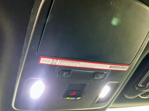 Used 2025 Toyota Camry SE FWD image 20