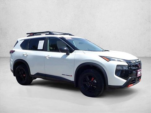 Used 2026 Nissan Rogue SV AWD/4WD image 6