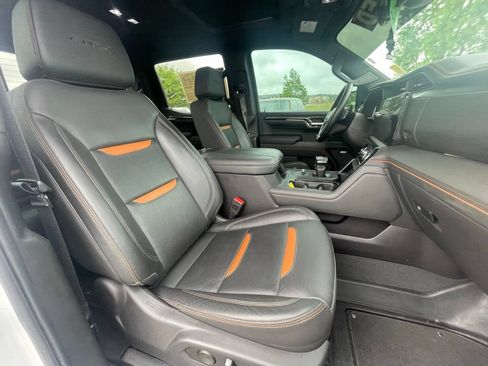 Used 2024 GMC Sierra 1500 AT4 w/ Technology Package AWD/4WD image 27