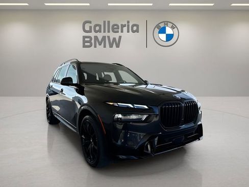 Certified 2024 BMW X7 xDrive40i w/ M Sport Package image 3