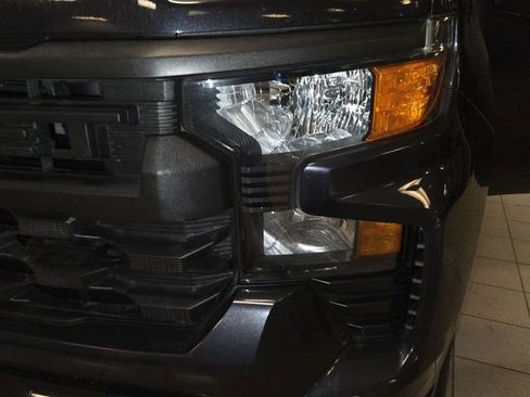 Used 2024 Chevrolet Silverado 1500 Custom Trail Boss w/ LPO, Dark Essentials Package AWD/4WD image 26