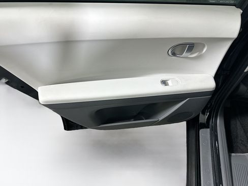 Used 2024 Hyundai Ioniq 5 SEL RWD image 25
