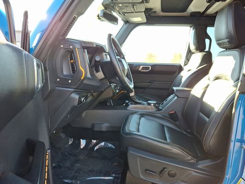 Used 2024 Ford Bronco Badlands image 14