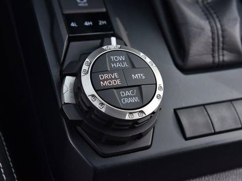 Used 2024 Toyota Tacoma TRD Off-Road image 16