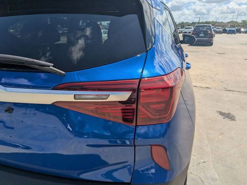 Certified 2022 Kia Seltos EX AWD/4WD image 12