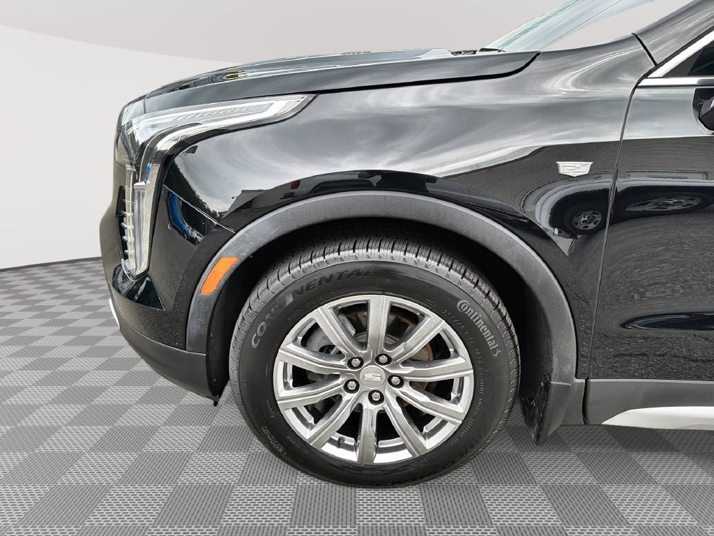 Used 2023 Cadillac XT4 Premium Luxury w/ Cold Weather Package AWD/4WD image 19
